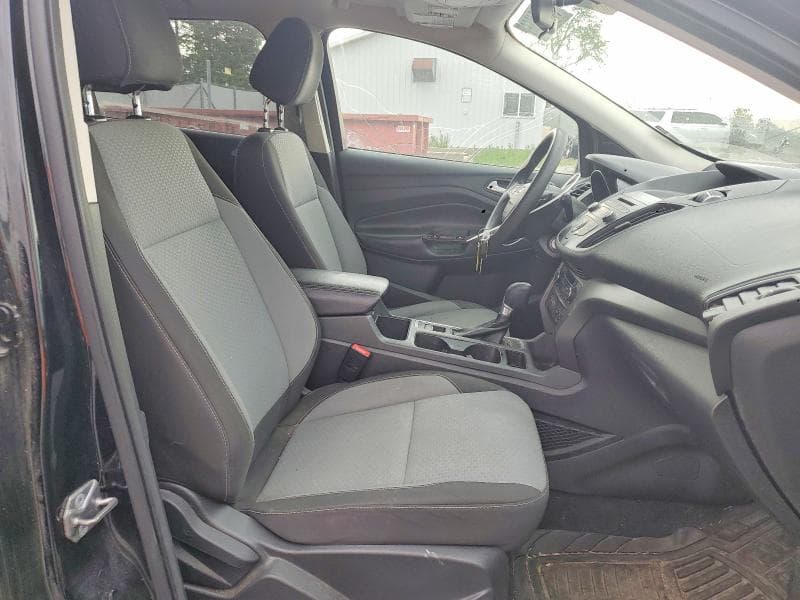 2017 FORD ESCAPE SE 7