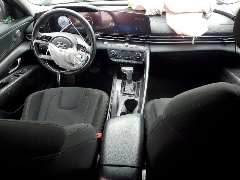 2024 HYUNDAI ELANTRA SEL 8