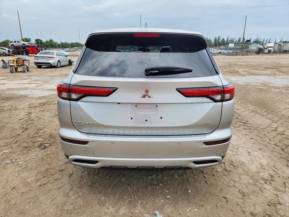 2024 MITSUBISHI OUTLANDER SE 6