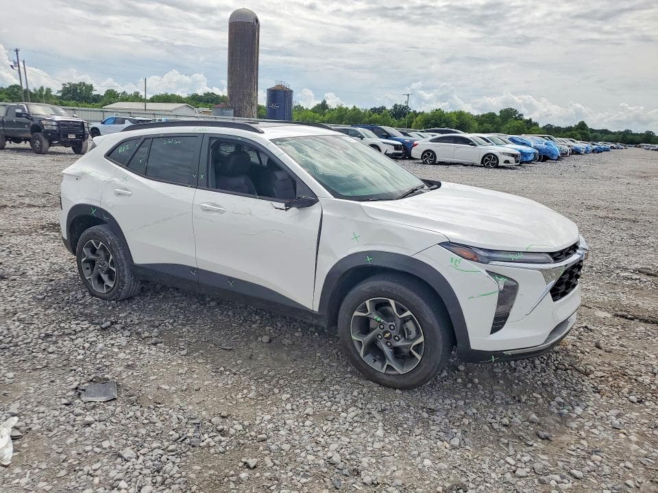 2025 CHEVROLET TRAX 1LT 4