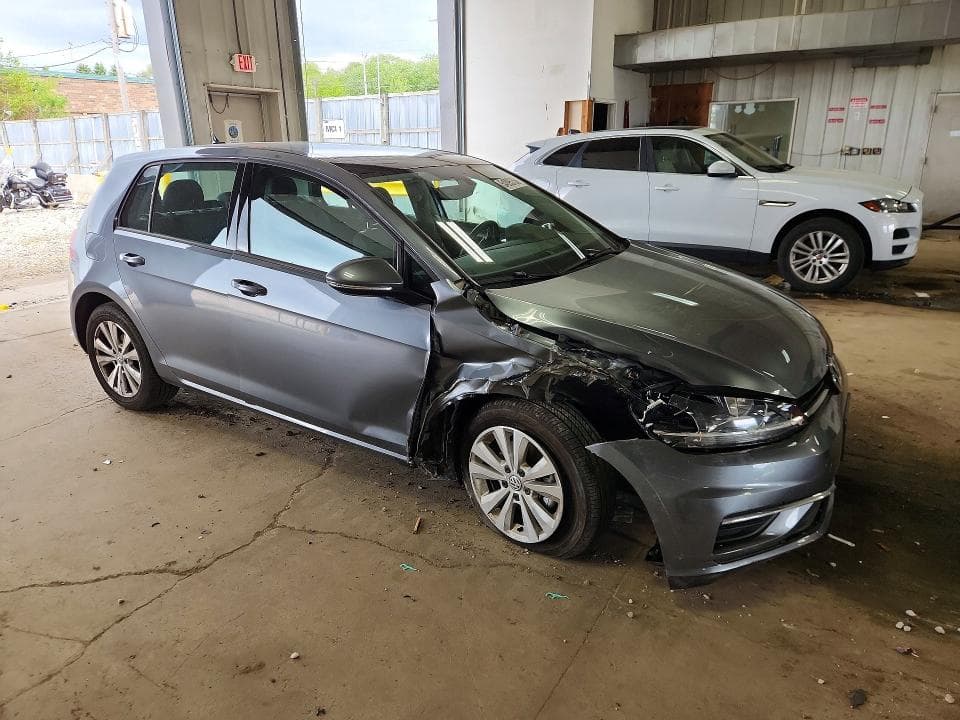 2021 VOLKSWAGEN GOLF 4
