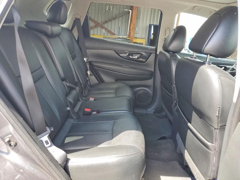2017 NISSAN ROGUE SL 11