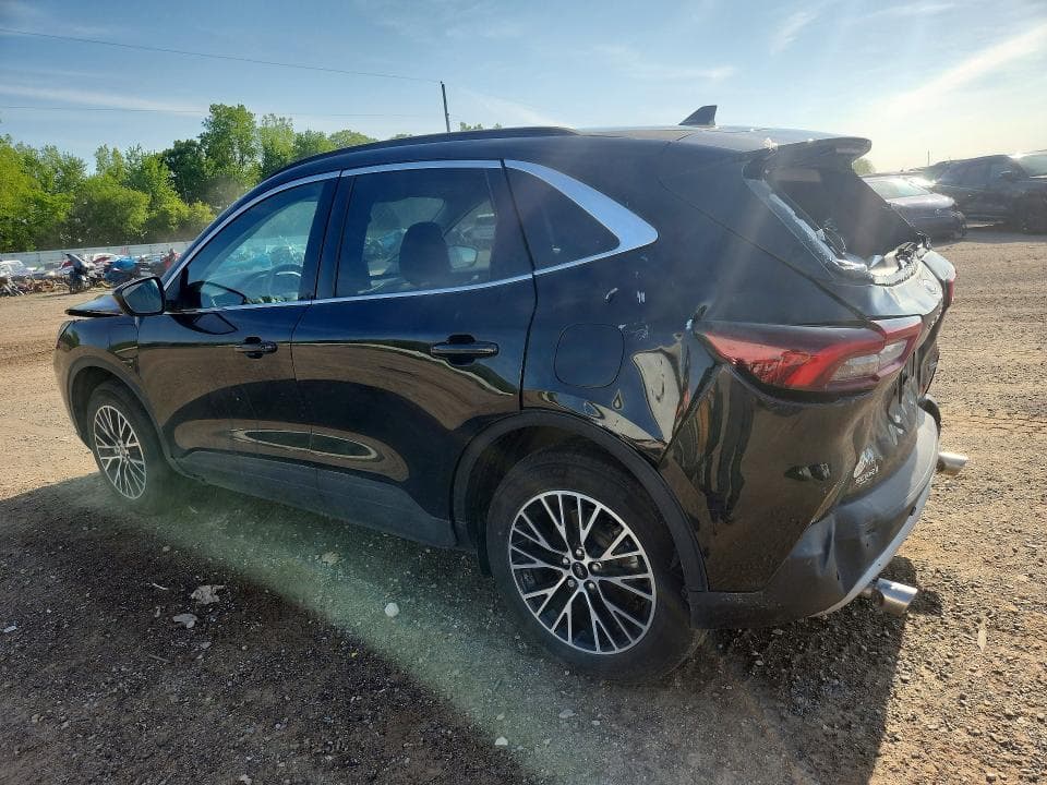 2025 FORD ESCAPE 2