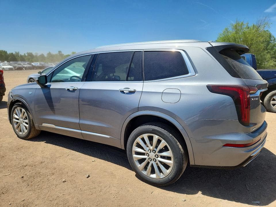2022 CADILLAC XT6 PLATINUM PREMIUM LUXURY 2