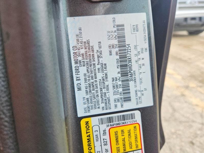 2019 FORD FUSION SE 12