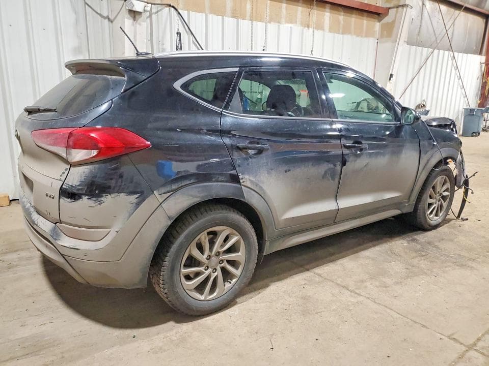2017 HYUNDAI TUCSON SE 3