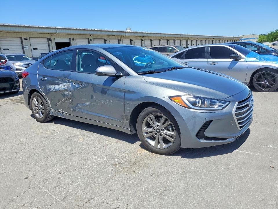 2018 HYUNDAI ELANTRA SEL 4