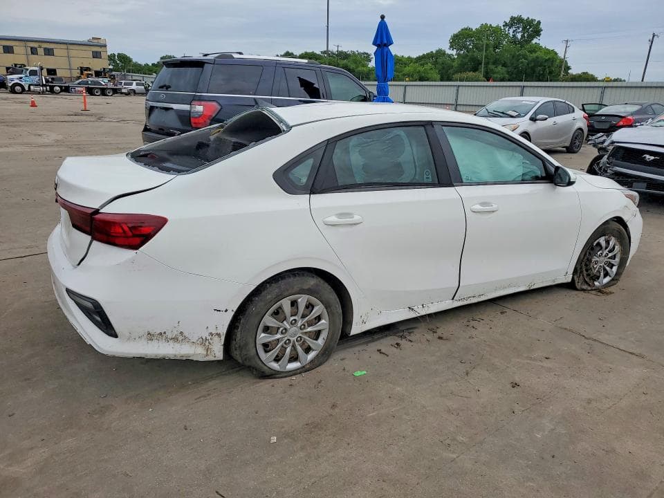 2021 KIA FORTE FE 3