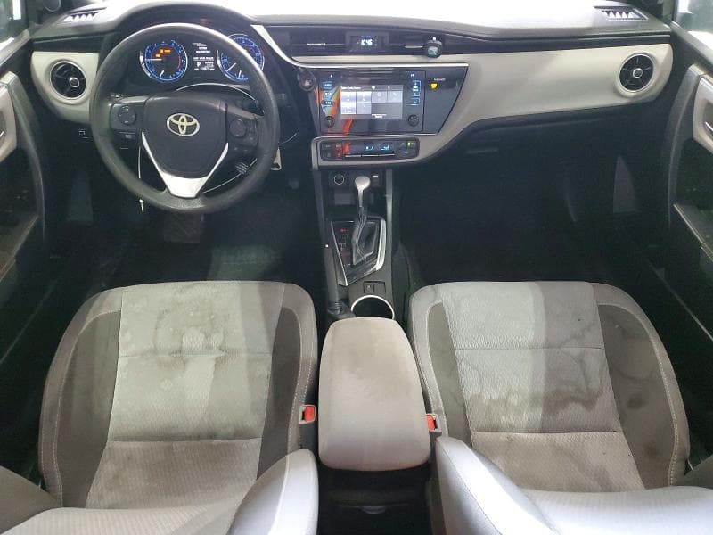 2017 TOYOTA COROLLA LE 8