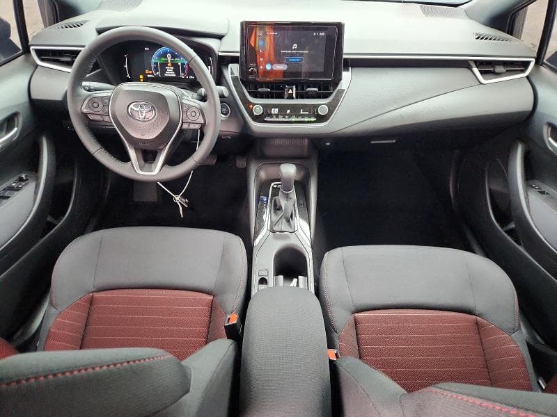 2026 TOYOTA COROLLA SE 8