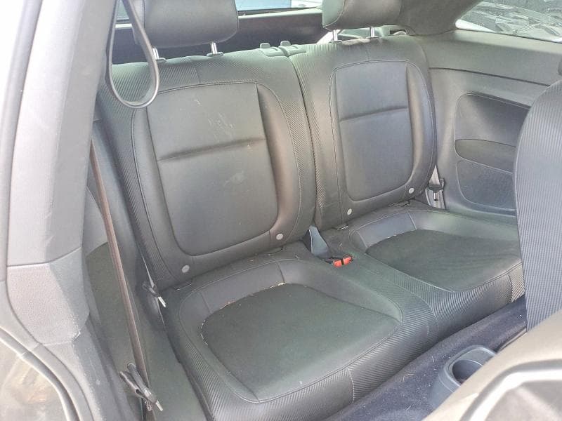 2017 VOLKSWAGEN BEETLE 1.8T 10
