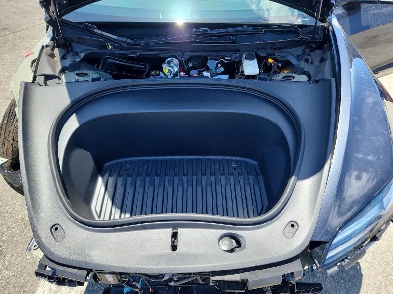 2025 TESLA MODEL 3 11