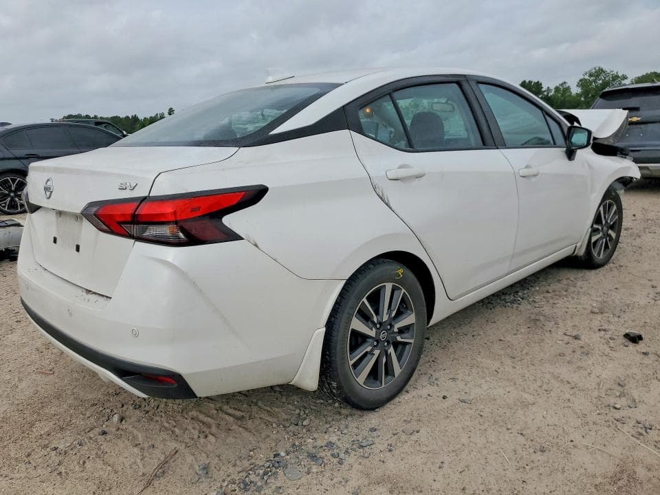 2022 NISSAN VERSA SV 3