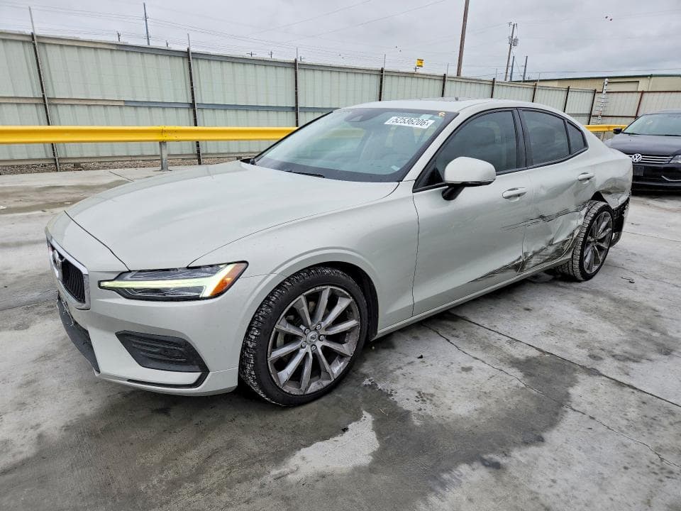 2020 VOLVO S60 T5 MOMENTUM T5 MOMENTUM - 1