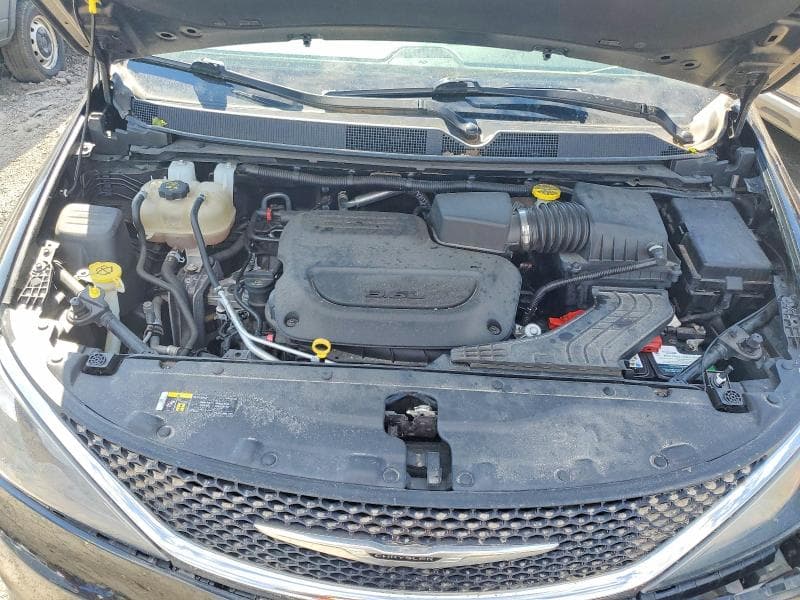 2021 CHRYSLER VOYAGER LXI 12
