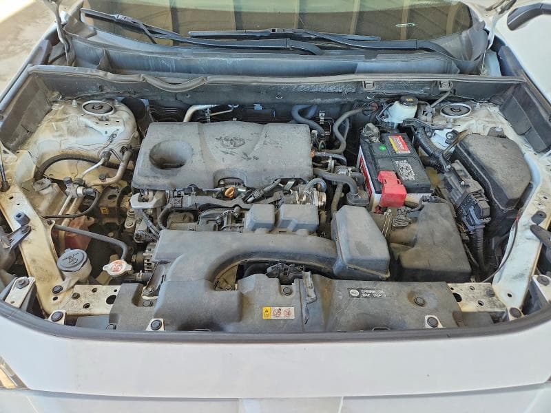 2022 TOYOTA RAV4 XLE 12