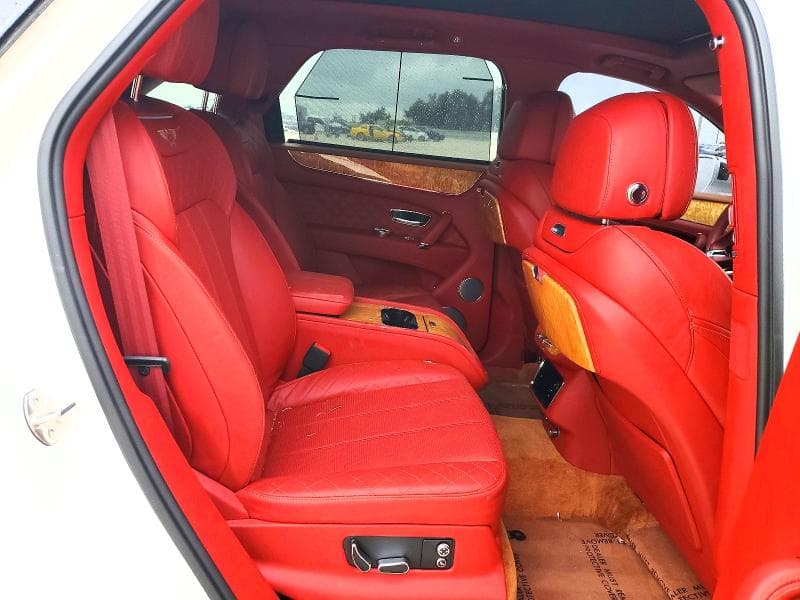 2017 BENTLEY BENTAYGA 11
