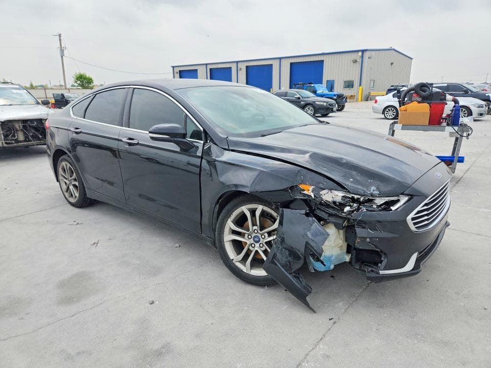 2019 FORD FUSION SEL 4