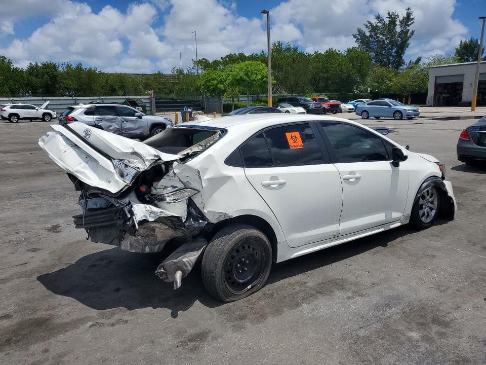 2023 TOYOTA COROLLA LE 3