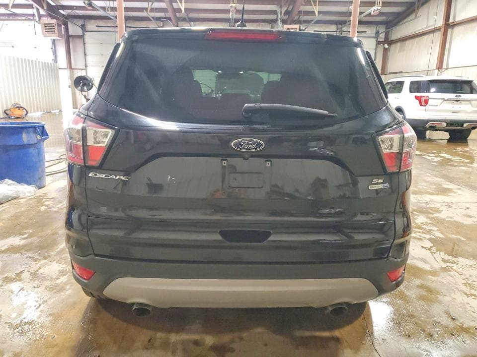 2017 FORD ESCAPE SE 6