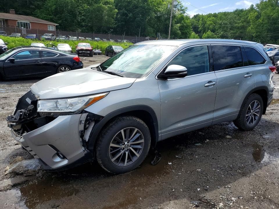 2018 TOYOTA HIGHLANDER XLE - 1