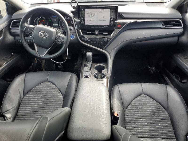 2023 TOYOTA CAMRY XLE 8