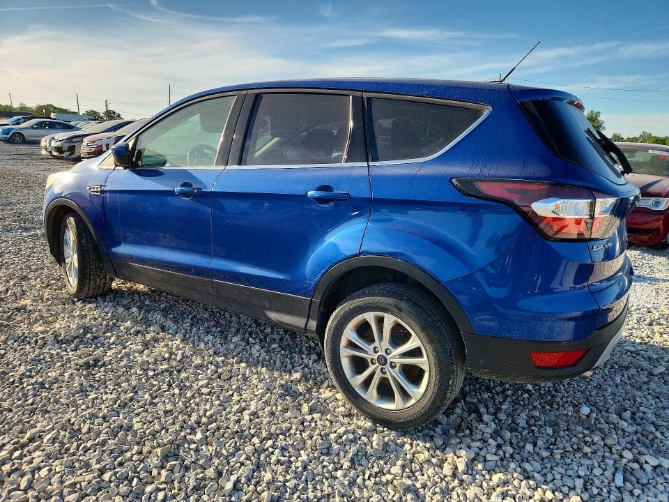 2017 FORD ESCAPE SE 2