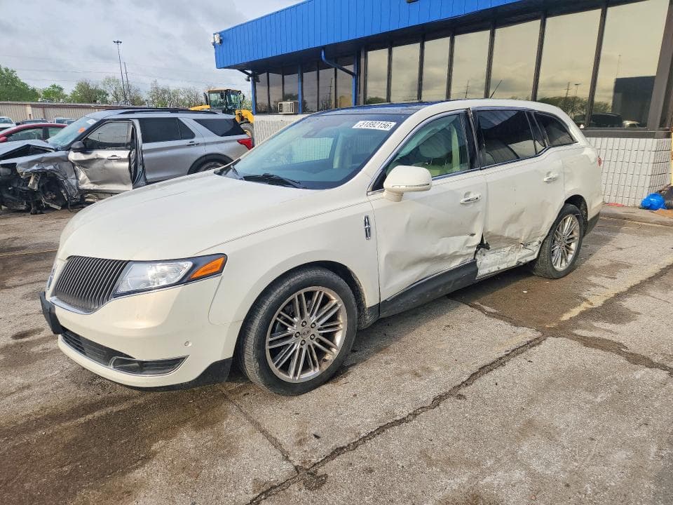 2013 LINCOLN MKT - 1