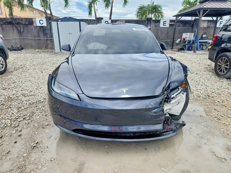 2025 TESLA MODEL 3 5