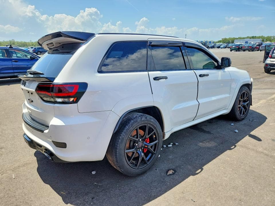 2017 JEEP GRAND CHEROKEE SRT-8 3