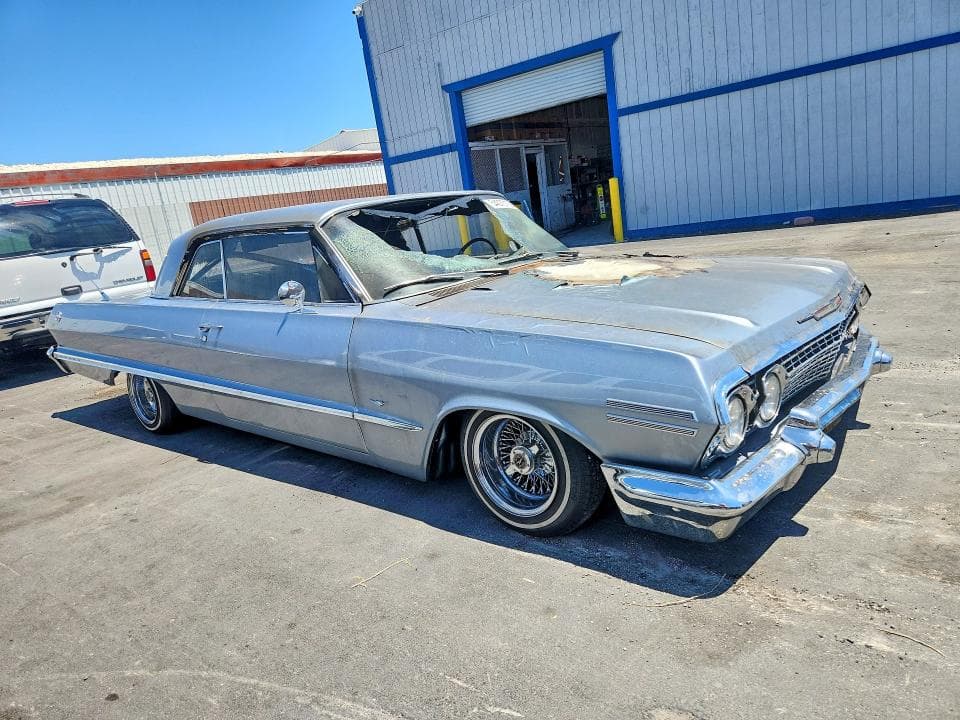 1963 CHEVROLET IMPALA 4