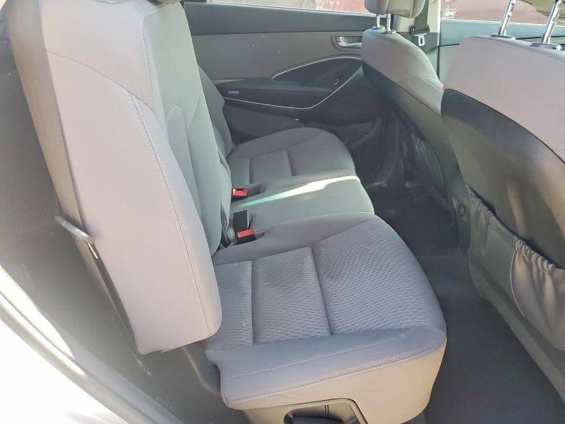 2017 HYUNDAI SANTA FE SE 11