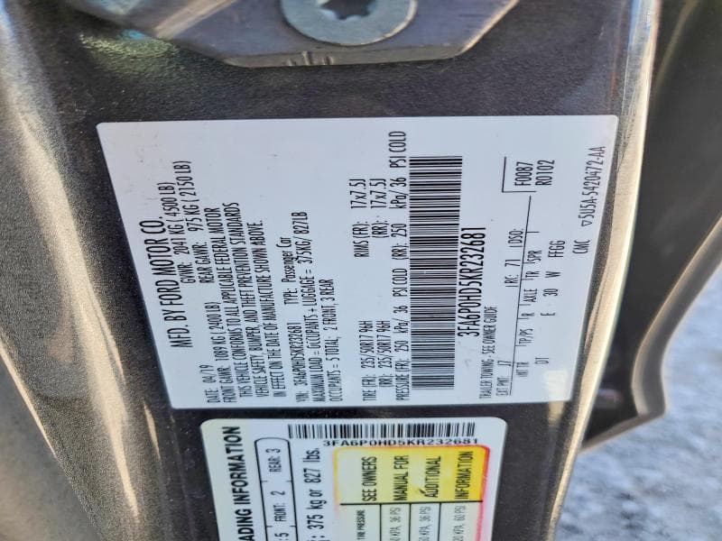 2019 FORD FUSION SE 12