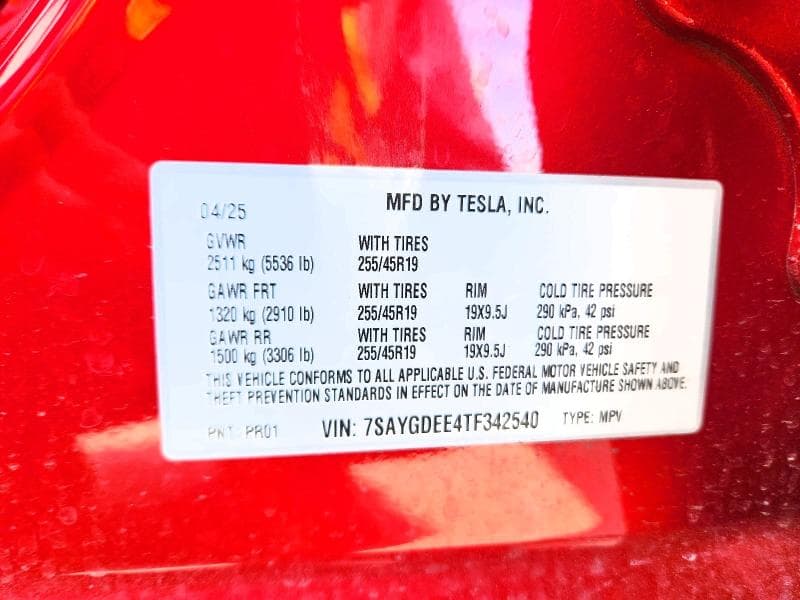 2026 TESLA MODEL Y 12