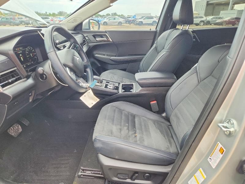 2024 MITSUBISHI OUTLANDER SE 7