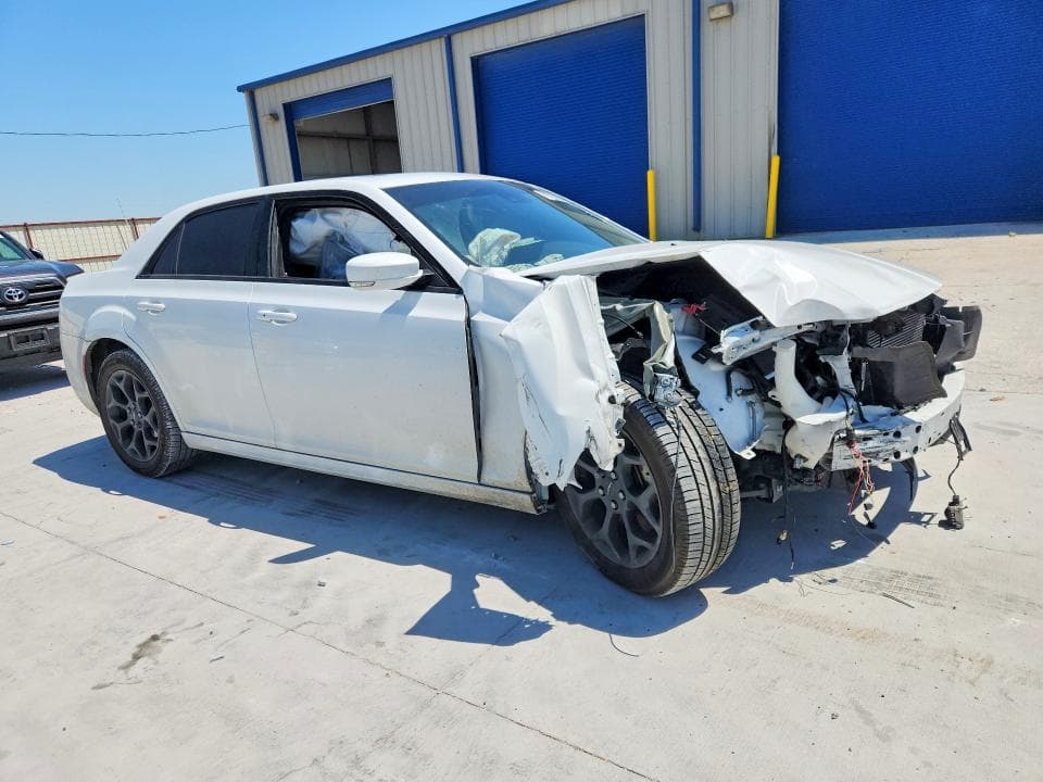 2022 CHRYSLER 300 TOURING L 4
