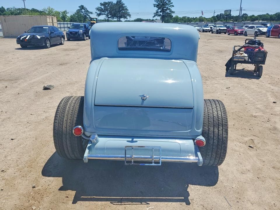 1932 FORD MODEL B 6