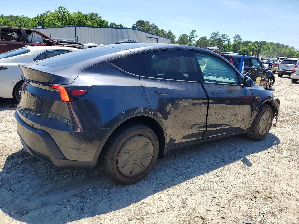2026 TESLA MODEL Y 3