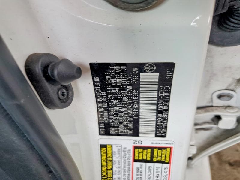 2019 TOYOTA CAMRY SE 12