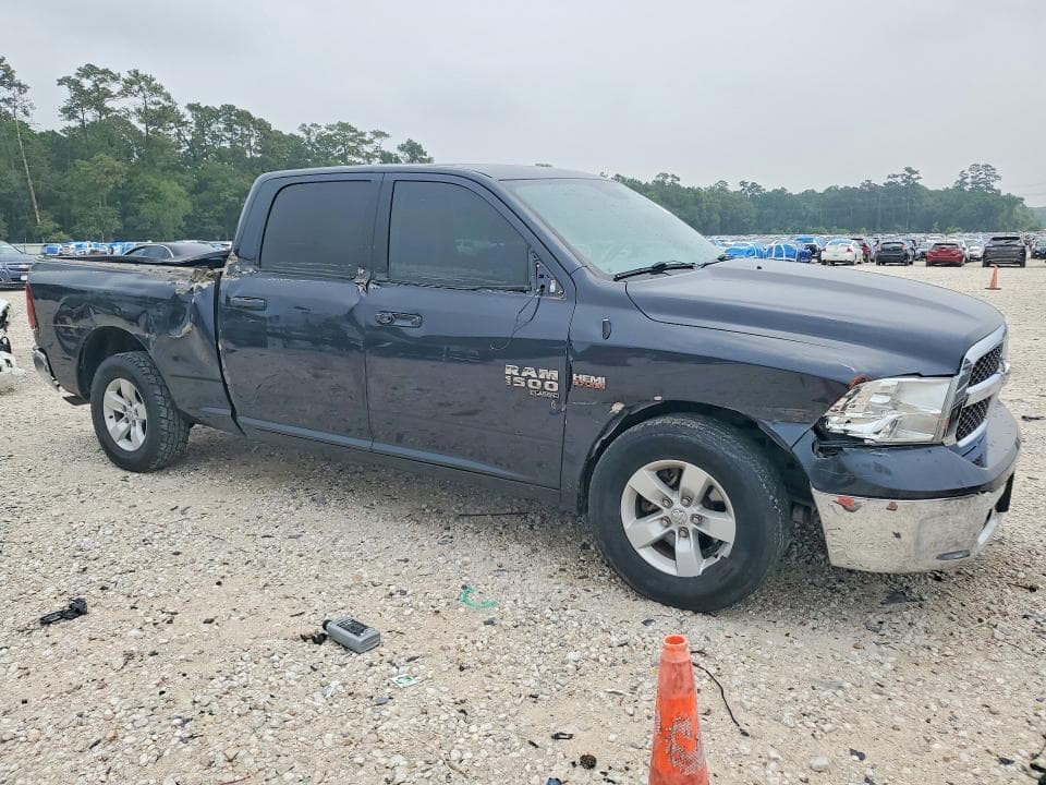 2019 RAM 1500 CLASSIC SLT 4