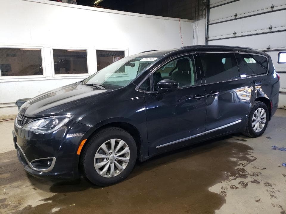 2019 CHRYSLER PACIFICA TOURING L - 1