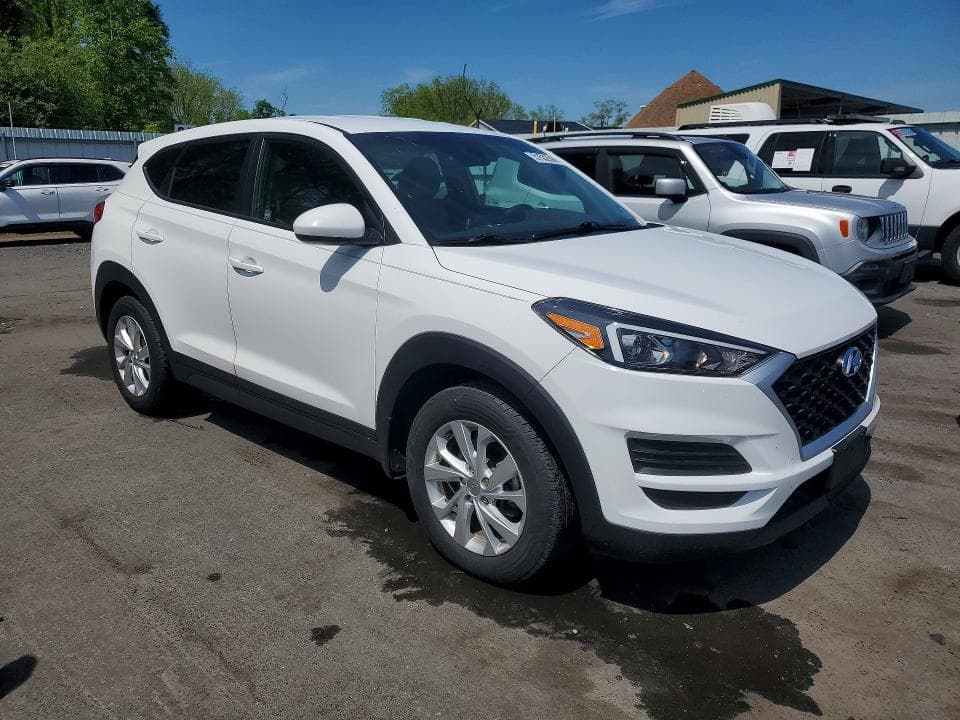 2020 HYUNDAI TUCSON SE 4