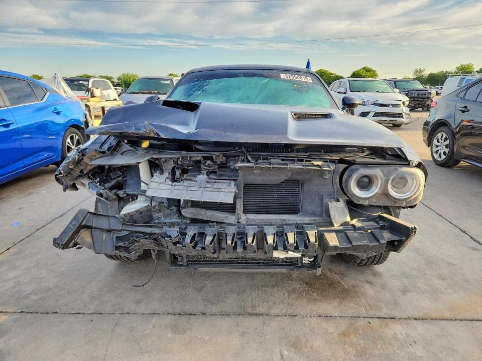 2018 DODGE CHALLENGER SXT 5