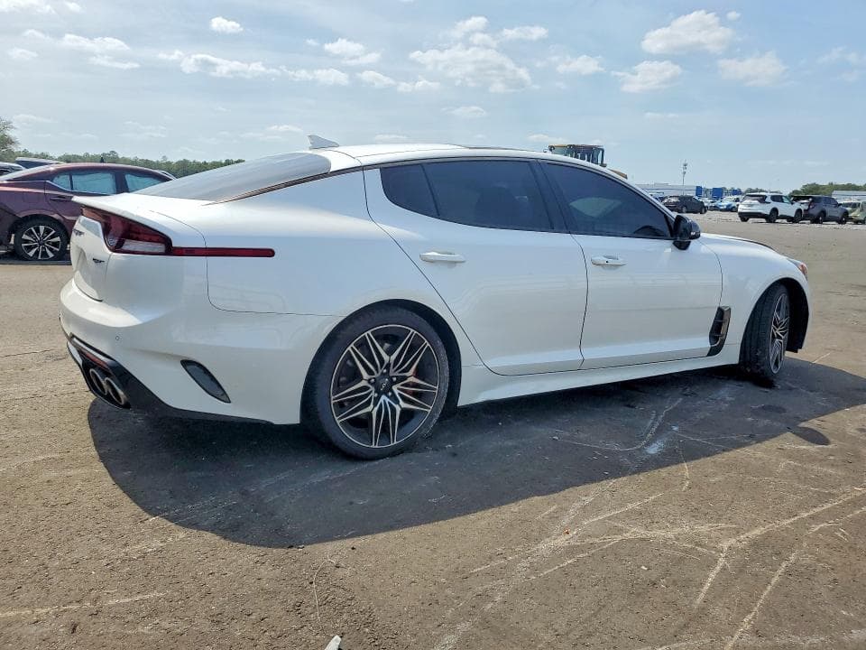 2022 KIA STINGER GT1 3