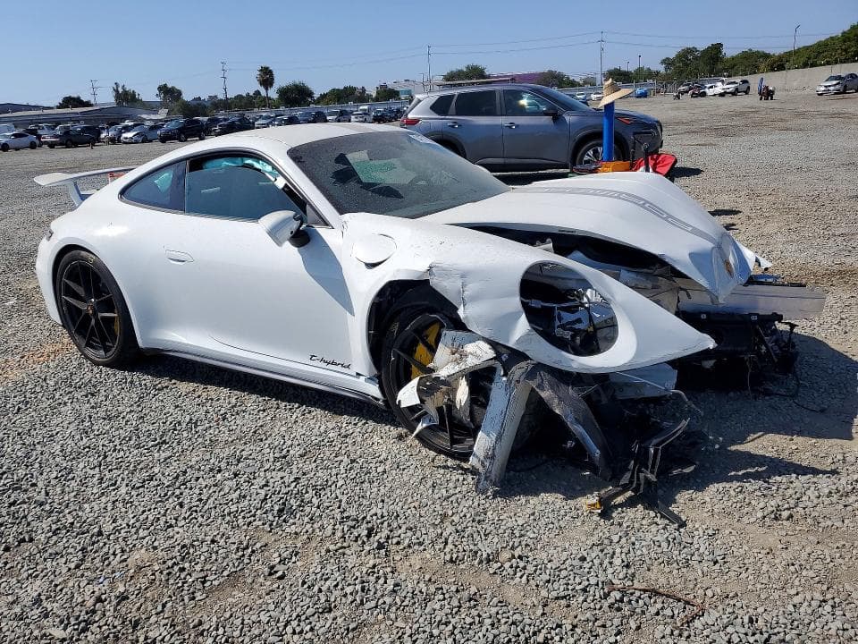 2026 PORSCHE 911 4