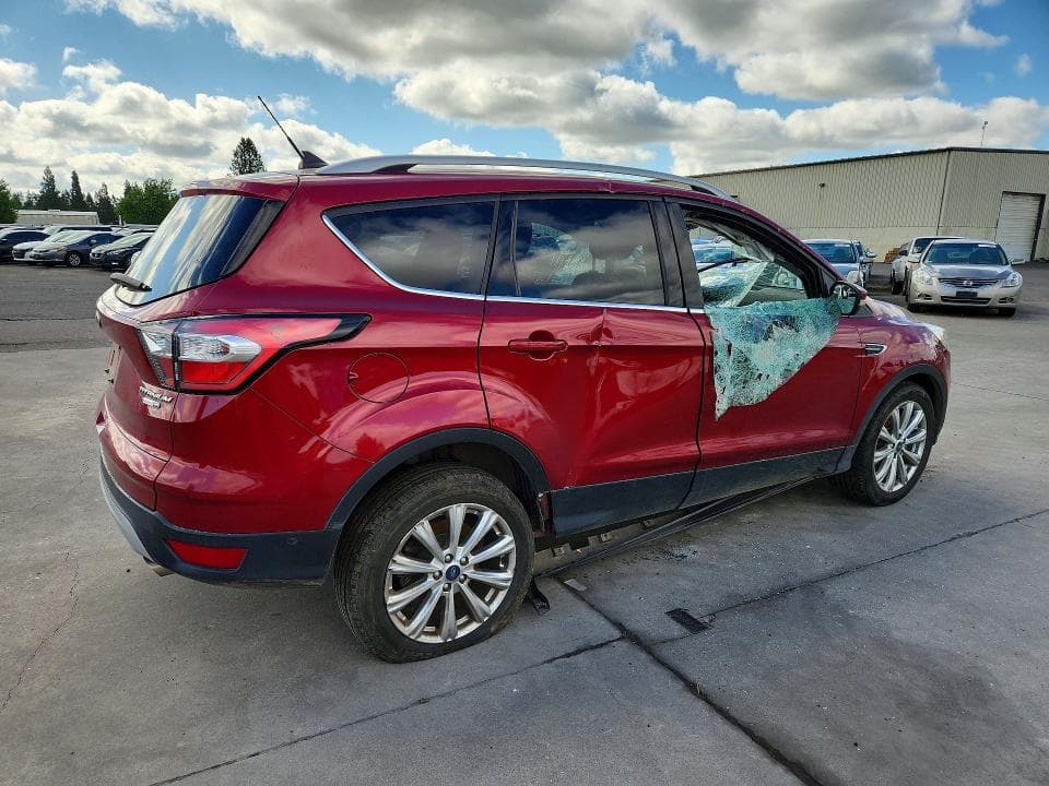2018 FORD ESCAPE TITANIUM 3