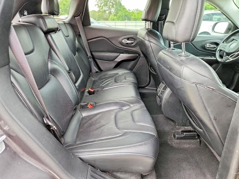 2019 JEEP CHEROKEE LIMITED 10