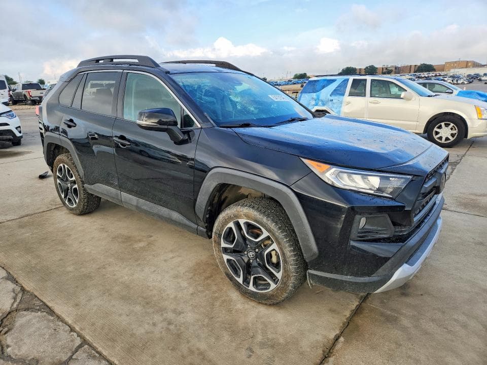 2020 TOYOTA RAV4 ADVENTURE 4