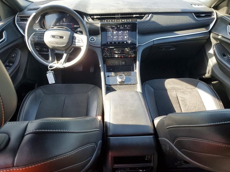 2023 JEEP GRAND CHEROKEE LAREDO 8