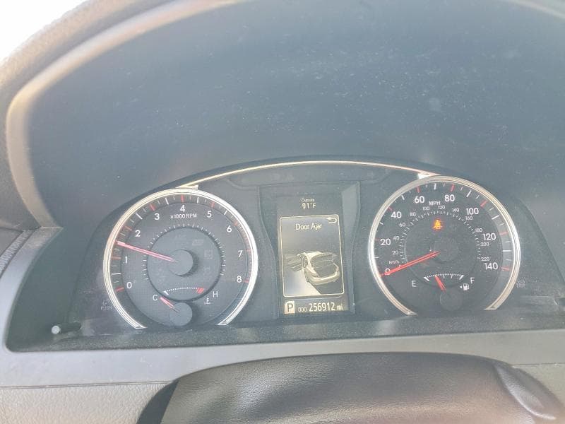 2017 TOYOTA CAMRY SE 9